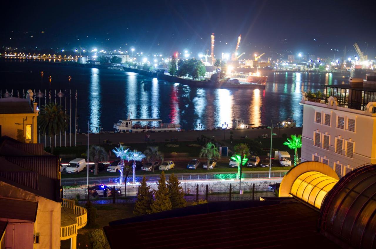 Anadolu Star Hotel & Casino Batumi Bagian luar foto