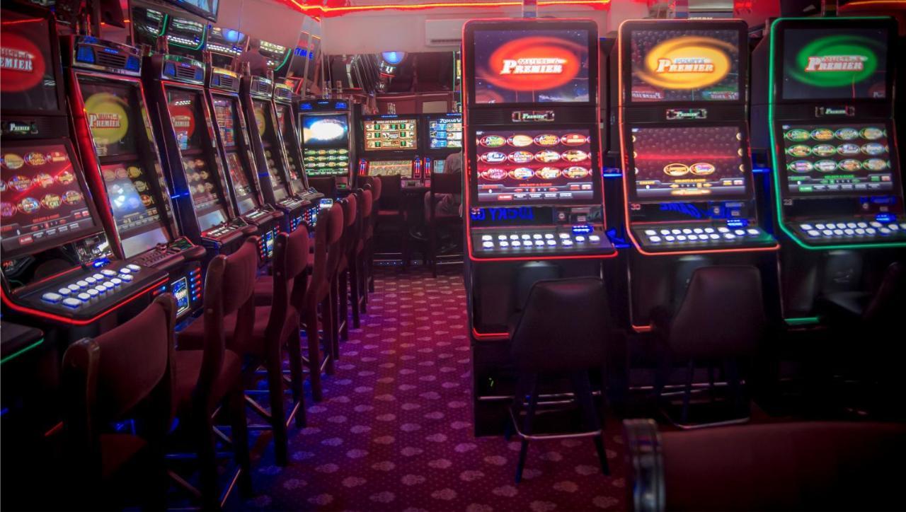 Anadolu Star Hotel & Casino Batumi Bagian luar foto