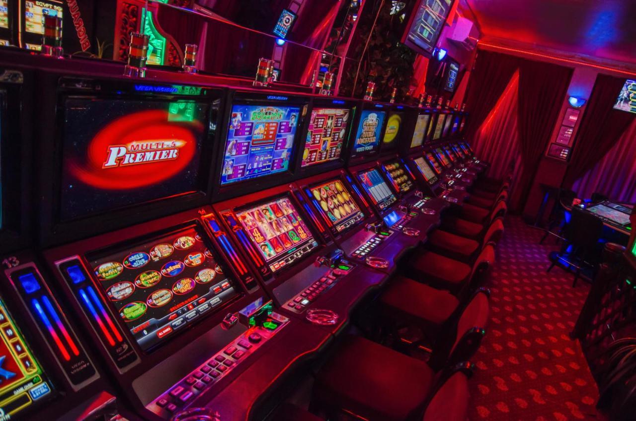 Anadolu Star Hotel & Casino Batumi Bagian luar foto