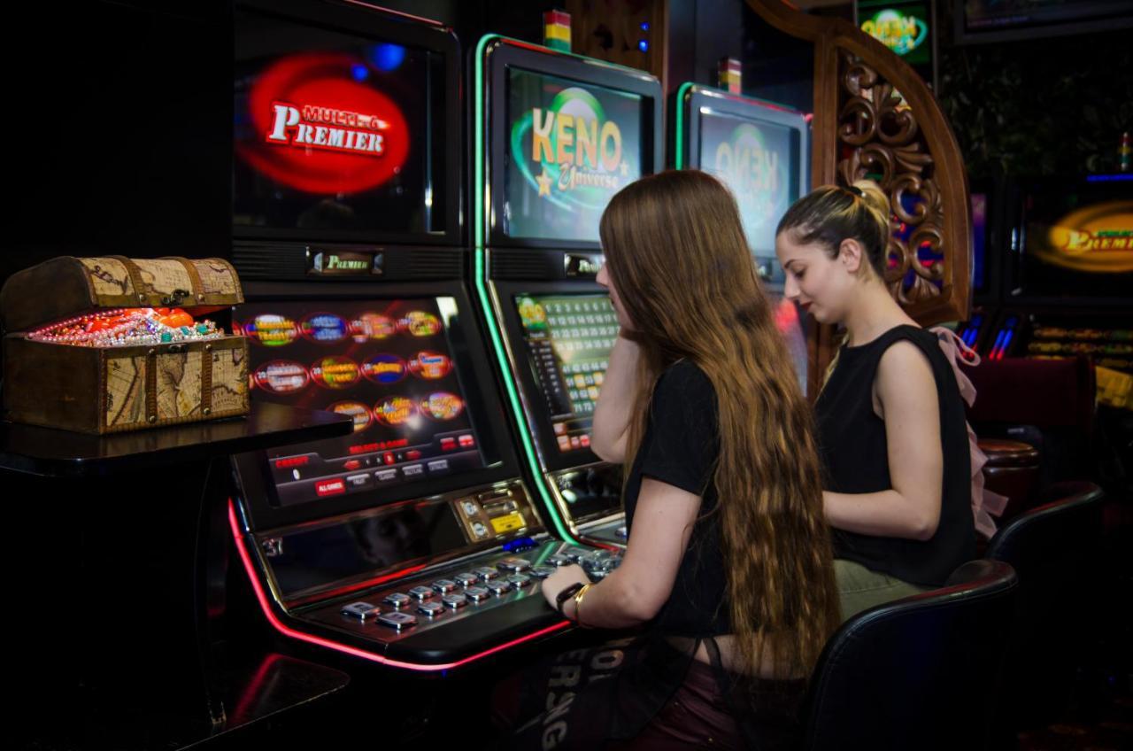 Anadolu Star Hotel & Casino Batumi Bagian luar foto